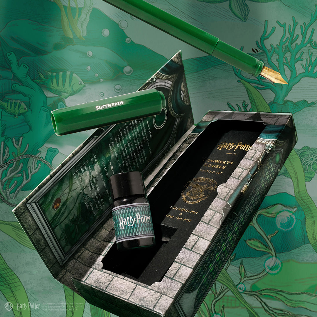 Warner Bros. | Harry Potter | Carousel Pen and Ink Set | Slytherin House